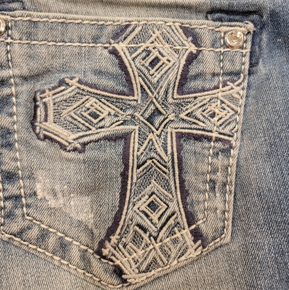 Miss Me Womens Dark Blue Flat Front Buttoned Denim Jean Mid Shorts Size 26 - Picture 5 of 7